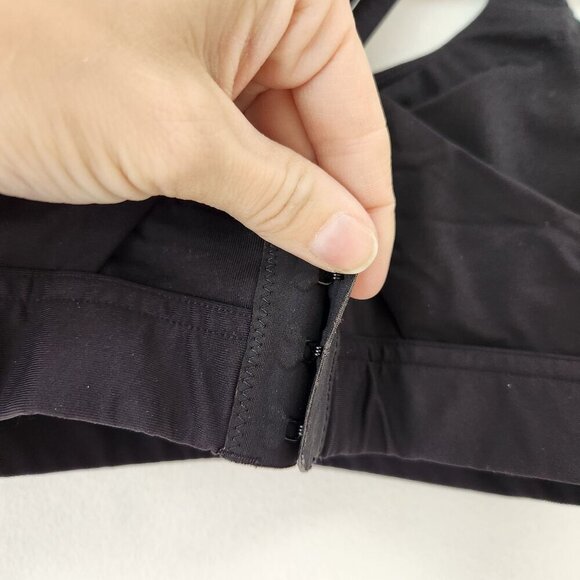 Lululemon Stash It All Black Sports Bra Activewear Athletic Padded Size 4 (C/D) - Picture 6 of 8